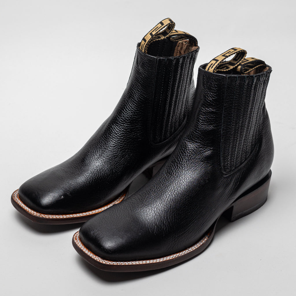 BOTA GOLDRUSH BOTIN NEGRO SUELA CUERO ESTILO CUADRADO